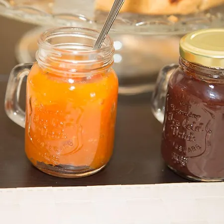 Kır Evi Verdi Colline *