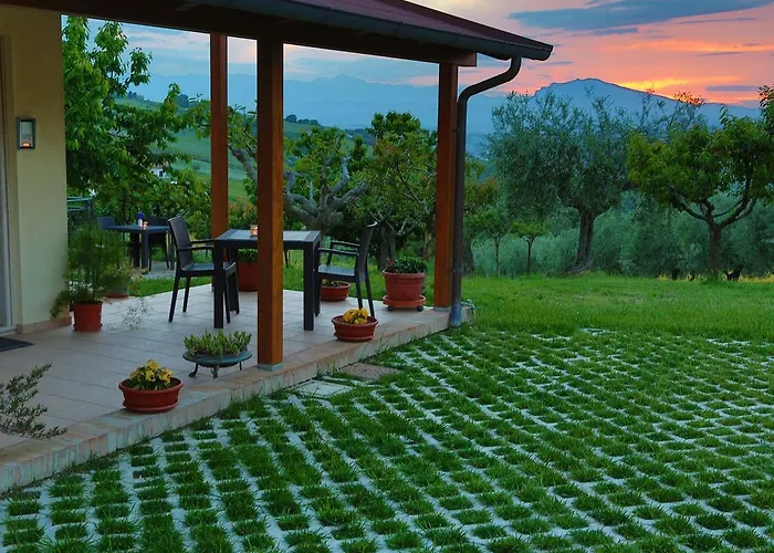 Kır Evi Verdi Colline *